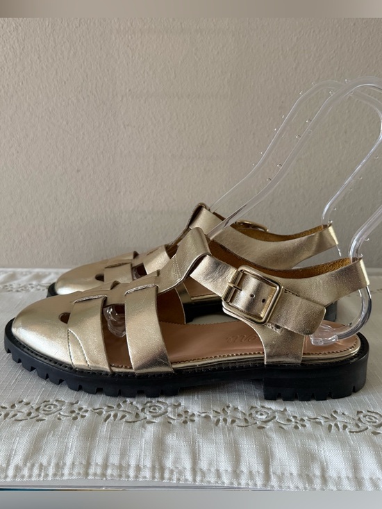 J. Crew Shoes - J. Crew Lug Sole Fisherman Sandal Metallic Gold Size 8.5